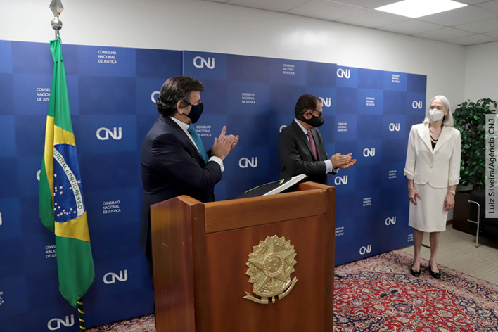 Ministra Maria Thereza de Assis Moura toma posse como corregedora nacional de Justiça