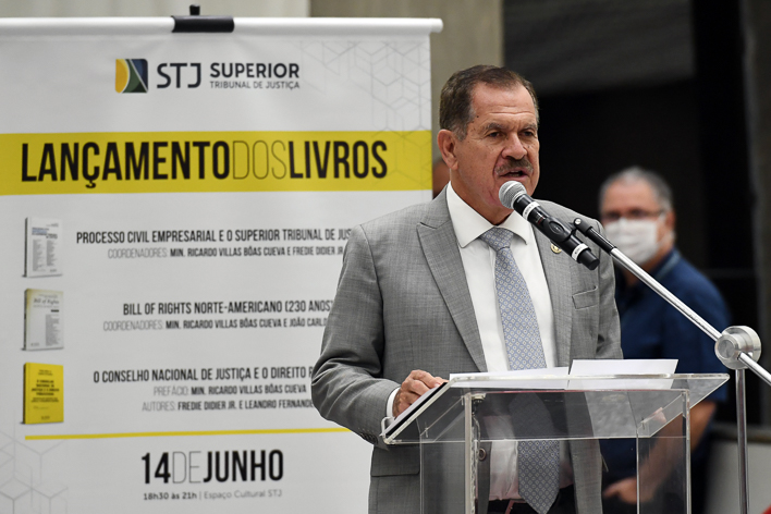 STJ sedia lançamento de obras que contam com a participação do ministro Villas Bôas Cueva