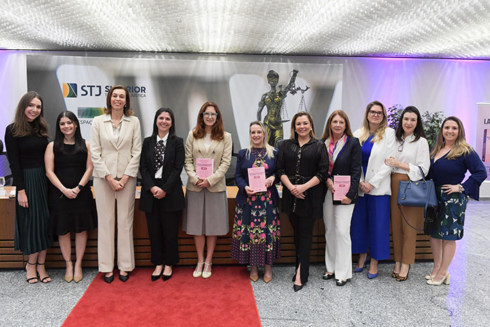 Coletânea reúne artigos de mulheres juristas sobre direito tributário