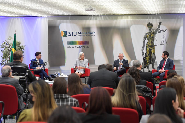Lançamento no STJ reúne academia e Judiciário em debate sobre standards de prova