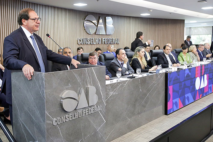 Luis Felipe Salomão é homenageado pelo Conselho Federal da OAB